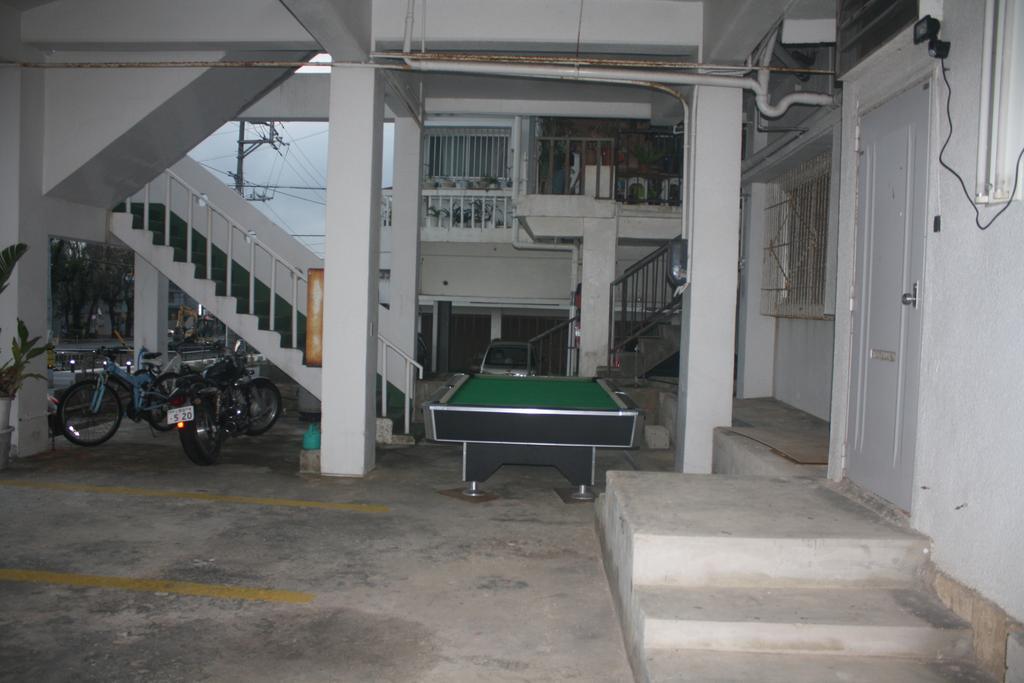 Koza Share House Hotel Okinawa Eksteriør billede