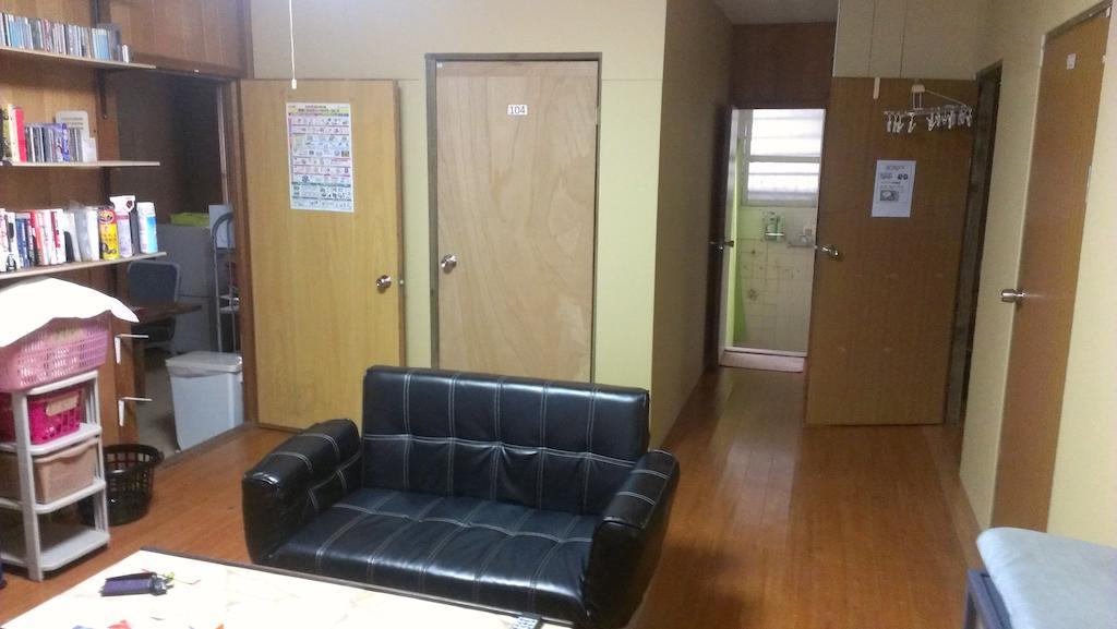 Koza Share House Hotel Okinawa Eksteriør billede